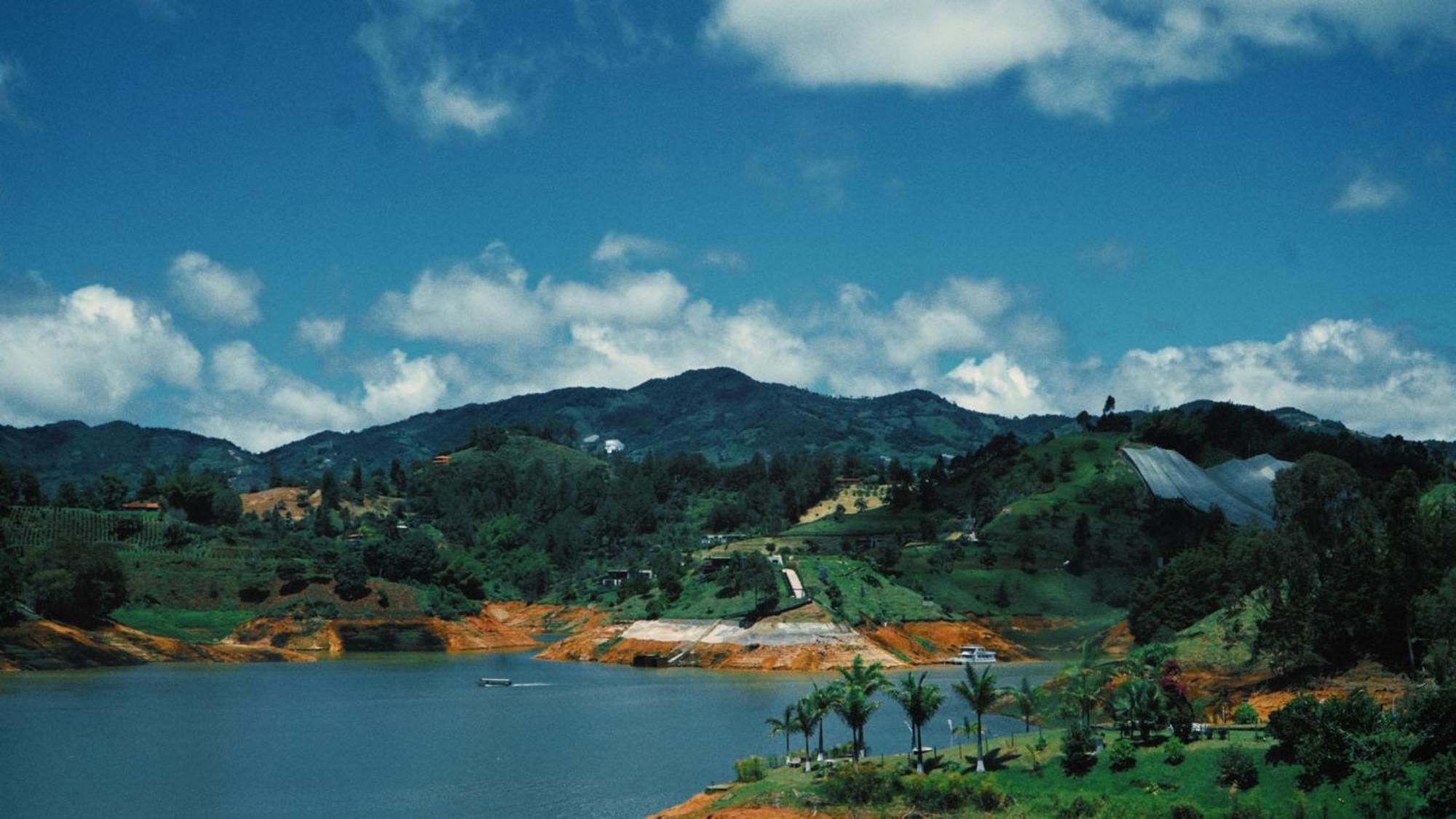 Viajero Guatape Hostel & Lake Club Extérieur photo