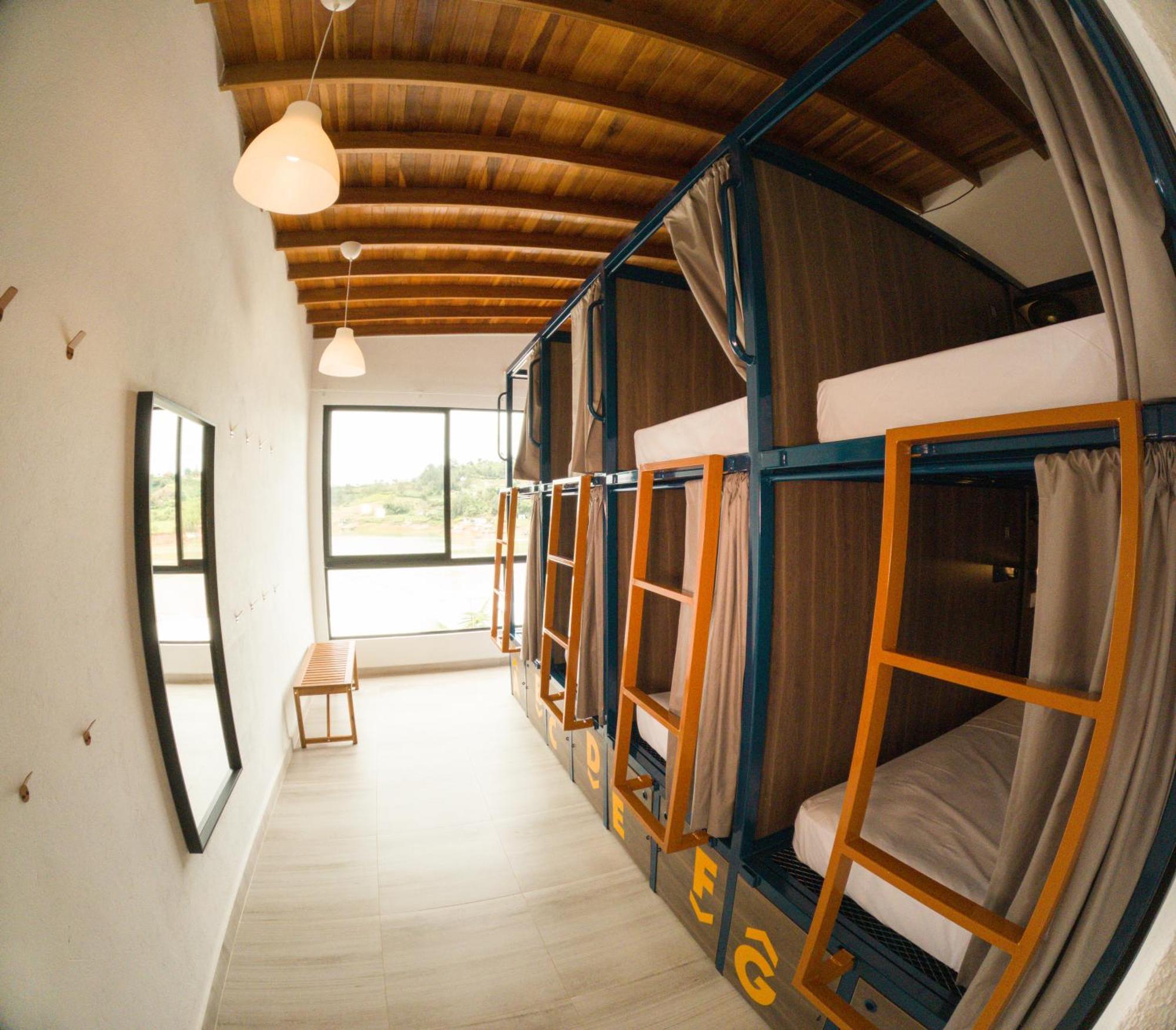 Viajero Guatape Hostel & Lake Club Extérieur photo
