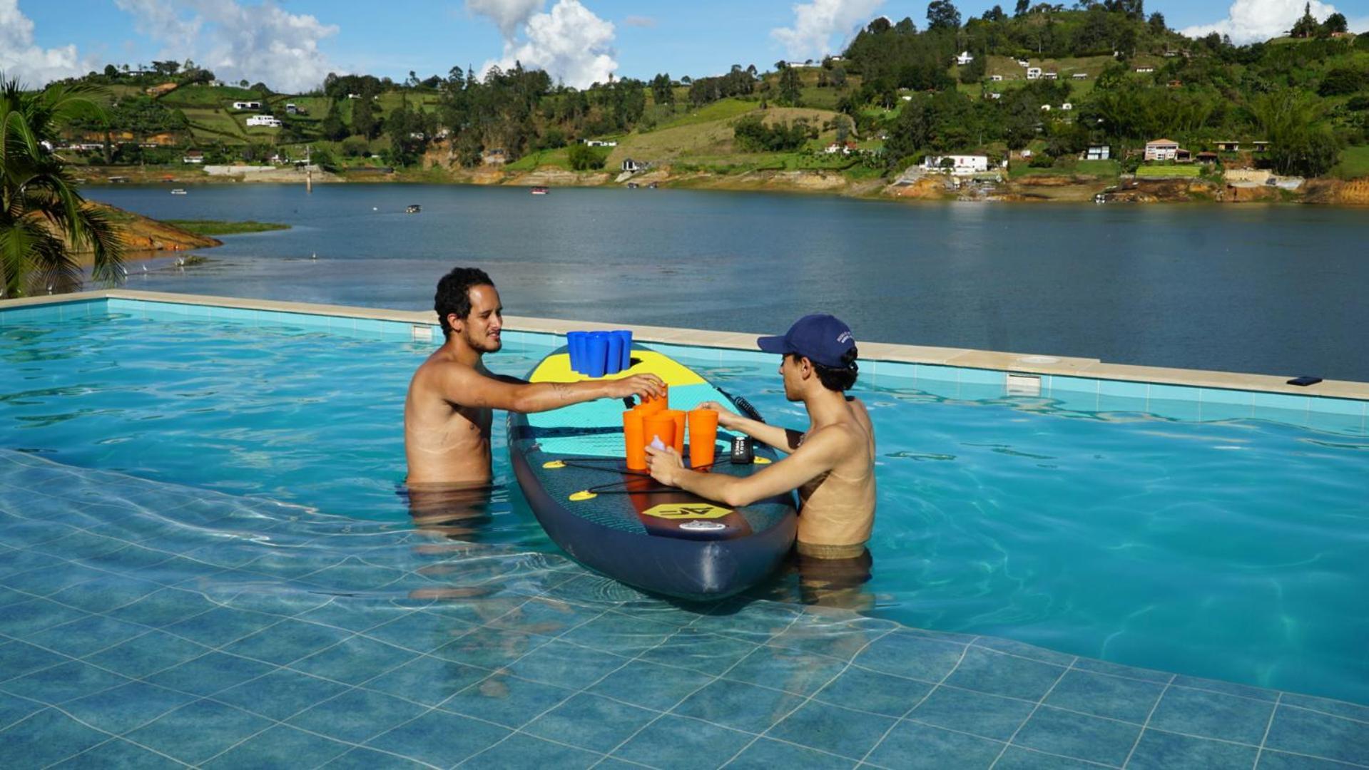 Viajero Guatape Hostel & Lake Club Extérieur photo