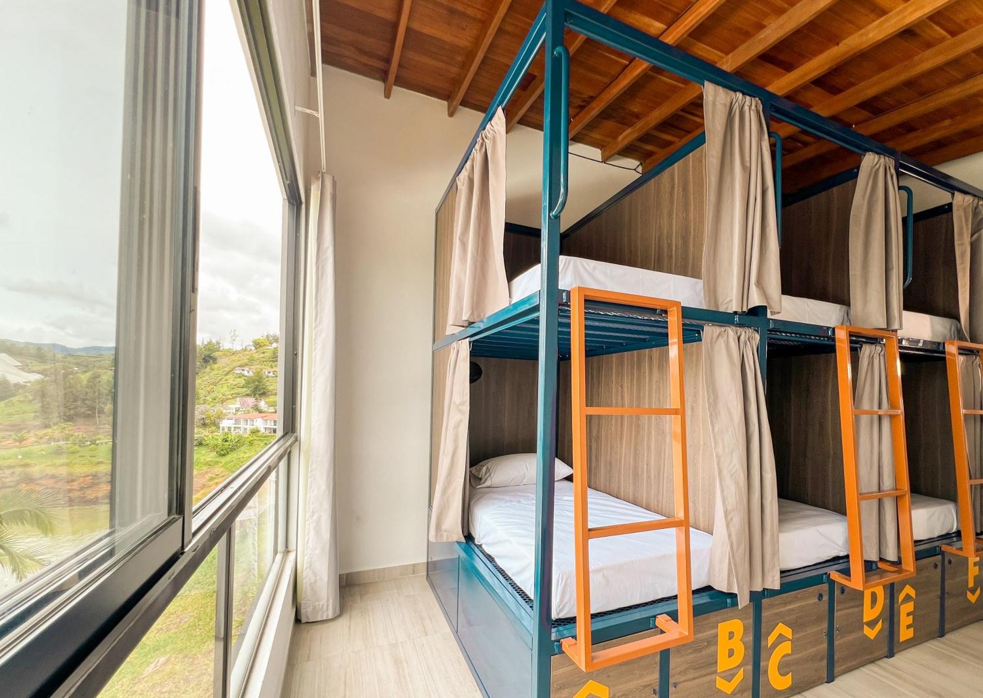 Viajero Guatape Hostel & Lake Club Extérieur photo