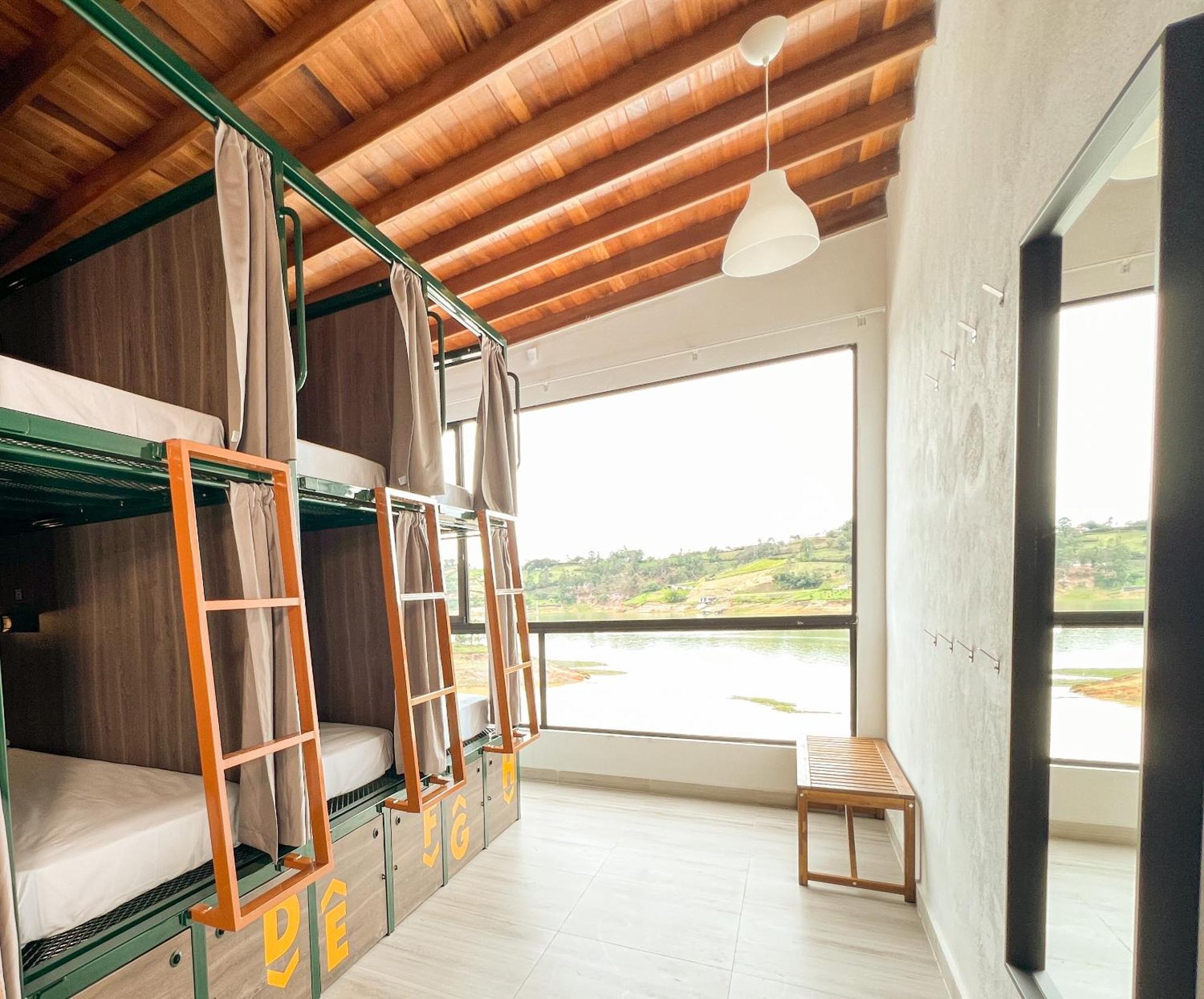 Viajero Guatape Hostel & Lake Club Extérieur photo