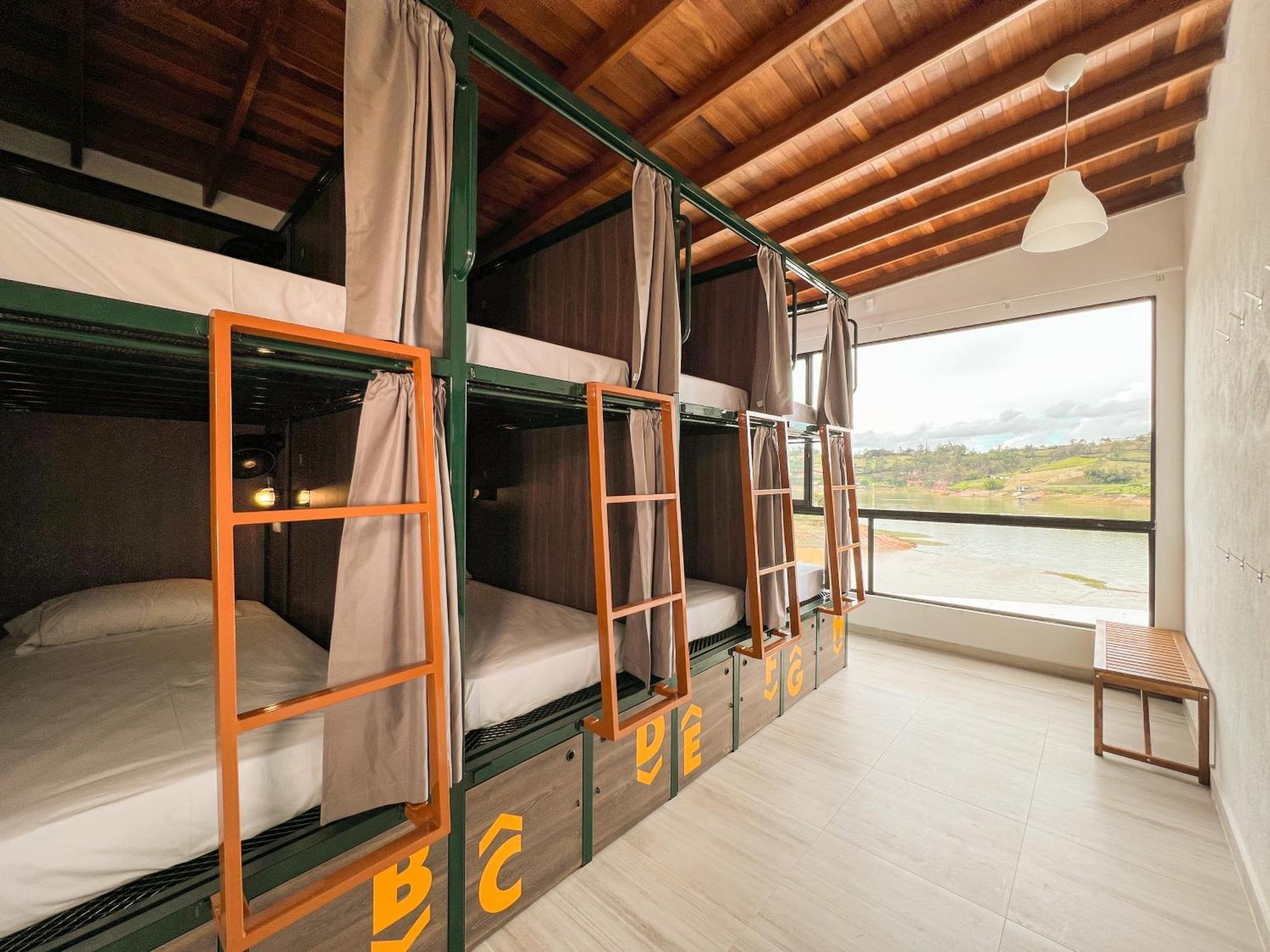 Viajero Guatape Hostel & Lake Club Extérieur photo